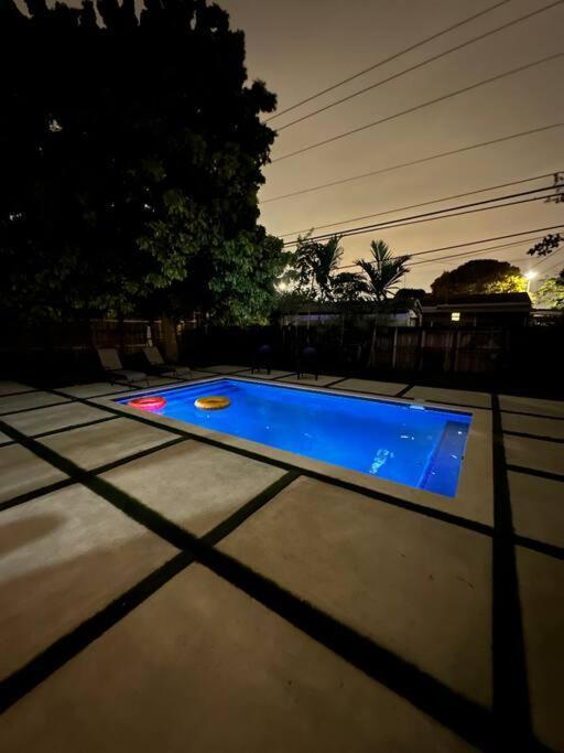 New Miami Home, Pool Near Airport And Beaches, King Bed Экстерьер фото
